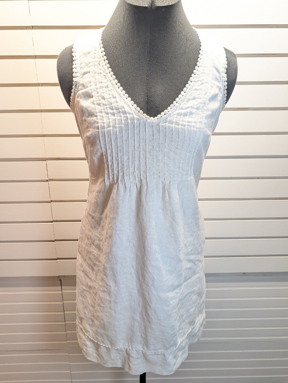 Boden White Sleeveless V-Neck Summer Dress - Picture 3 of 10